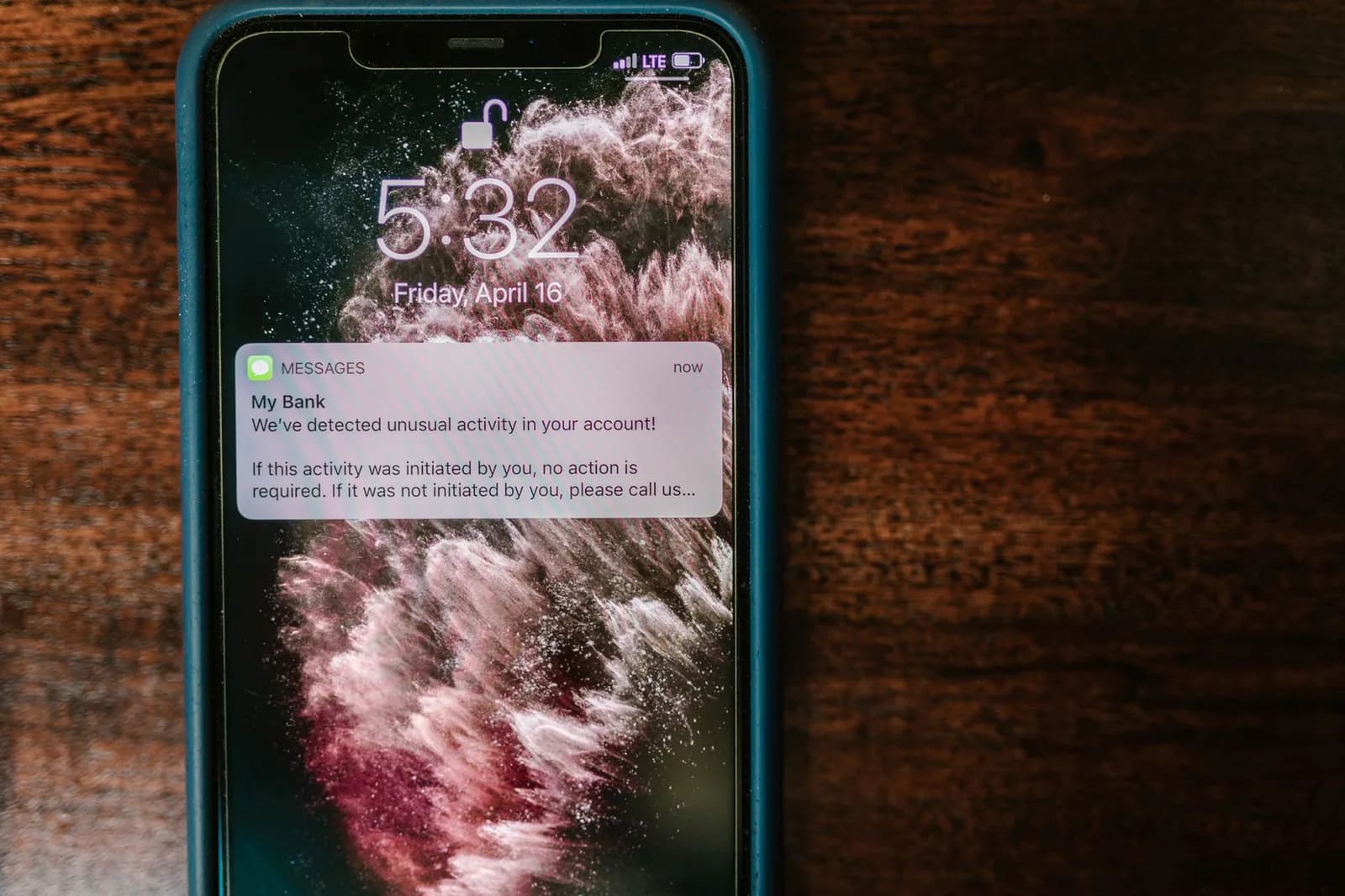 Transferência bancária pelo celular